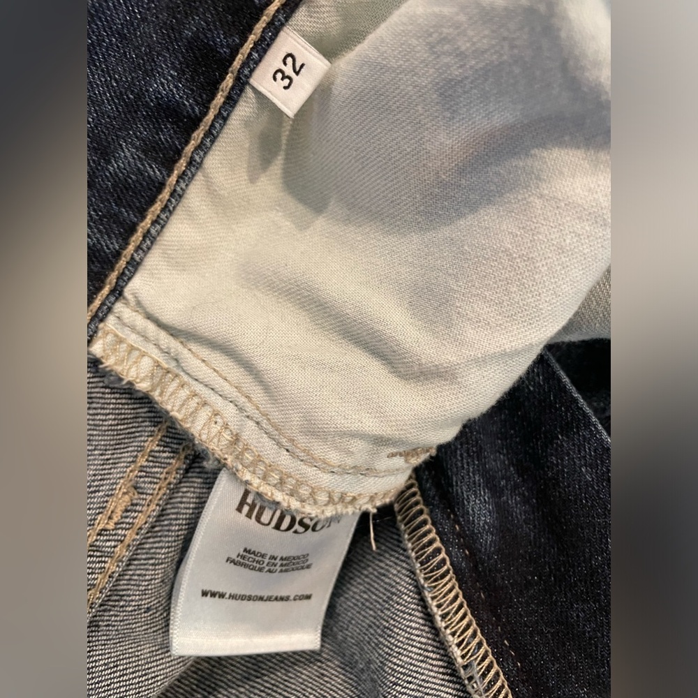 Hudson Wide Leg Jeans, size 32, classic 5 pockets - Picture 6 of 9
